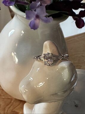 ModGent Engagement Ring - Clear oval